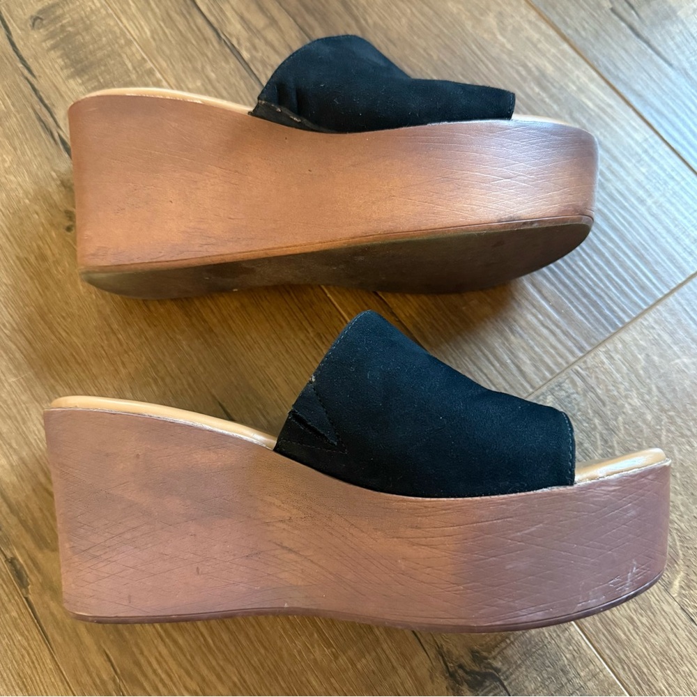 Madden Girl Black Platform Wedge Sandals - Picture 3 of 10